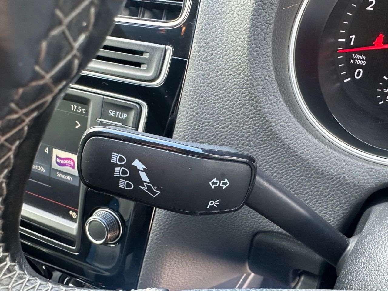 2015 VOLKSWAGEN POLO 2015 VOLKSWAGEN POLO