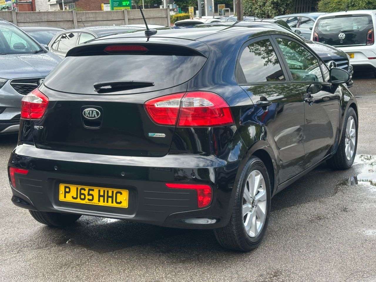 A 2015 KIA RIO 1.25 2 Hatchback 5dr Petrol Manual Euro 6 (84 bhp) A 2015 KIA RIO 1.25 2 Hatchback 5dr Petrol Manual Euro 6 (84 bhp)
