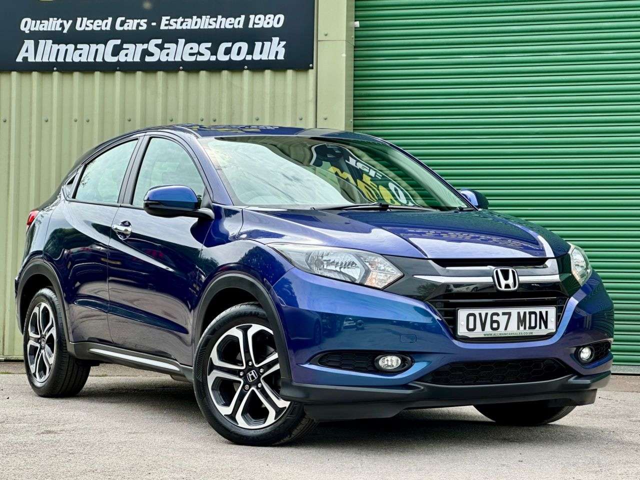 A 2017 HONDA HR-V 1.6 i-DTEC SE Navi SUV 5dr Diesel Manual Euro 6 (s/s) (120 ps) A 2017 HONDA HR-V 1.6 i-DTEC SE Navi SUV 5dr Diesel Manual Euro 6 (s/s) (120 ps)