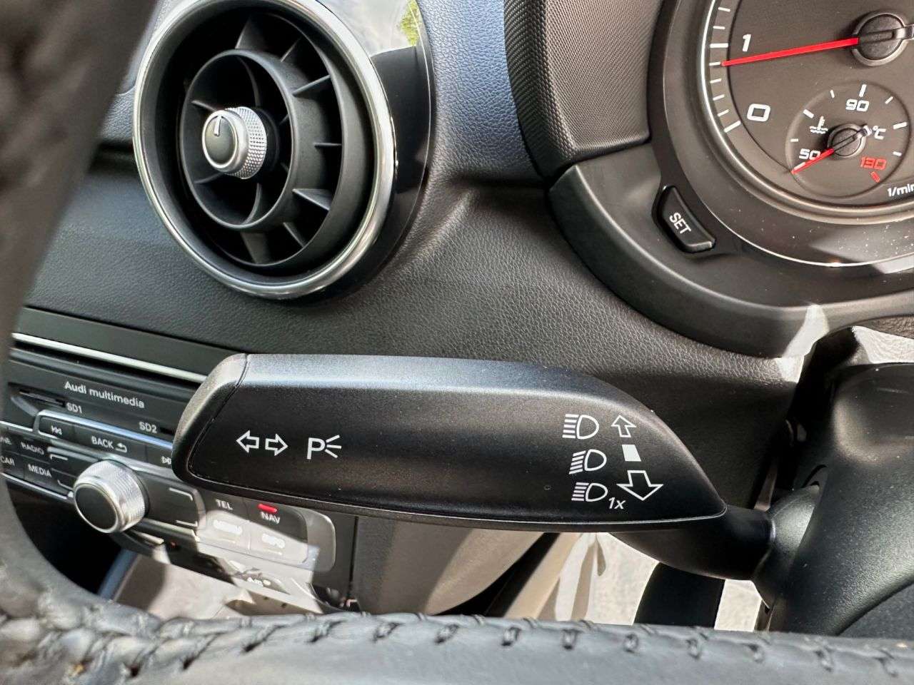 2017 AUDI A1 2017 AUDI A1