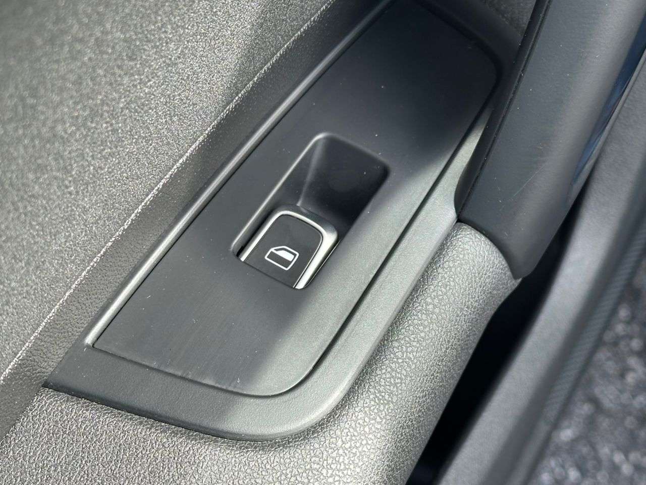 2017 AUDI A1 2017 AUDI A1