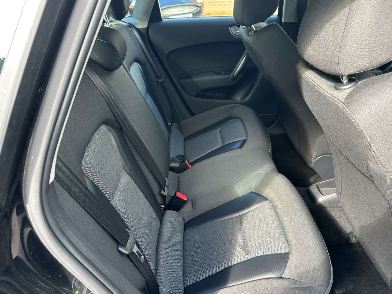 2017 AUDI A1 2017 AUDI A1