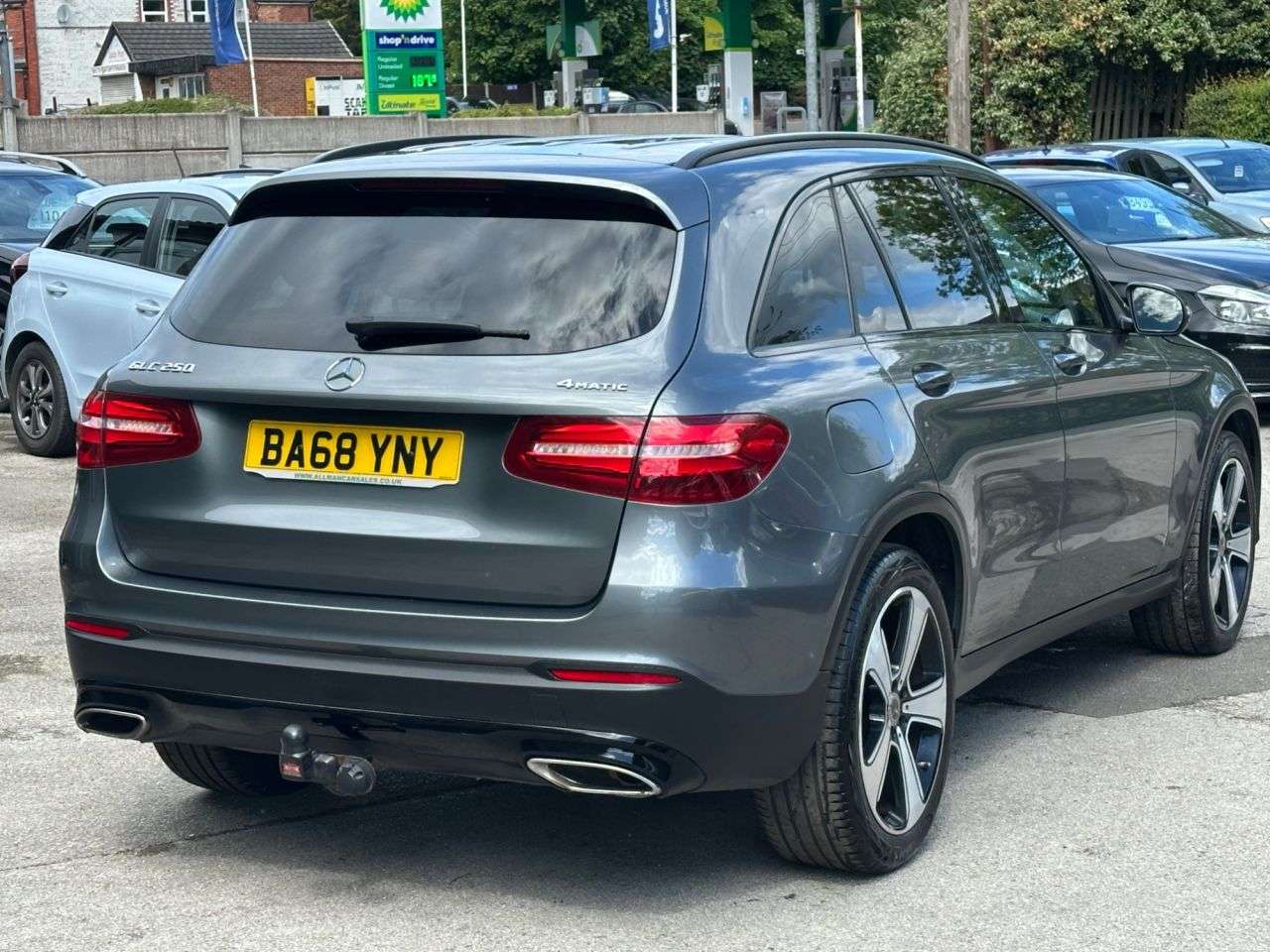 A 2019 MERCEDES-BENZ GLC 2.0 GLC250 Urban Edition SUV 5dr Petrol G-Tronic+ 4MATIC Euro 6 (s/s) (211 A 2019 MERCEDES-BENZ GLC 2.0 GLC250 Urban Edition SUV 5dr Petrol G-Tronic+ 4MATIC Euro 6 (s/s) (211