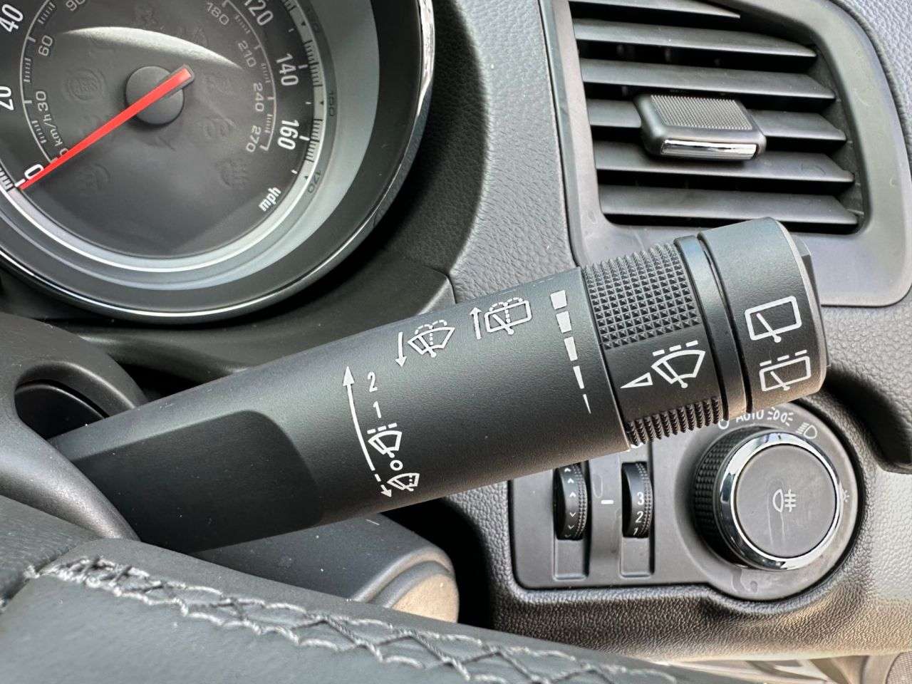 2010 VAUXHALL INSIGNIA 2010 VAUXHALL INSIGNIA