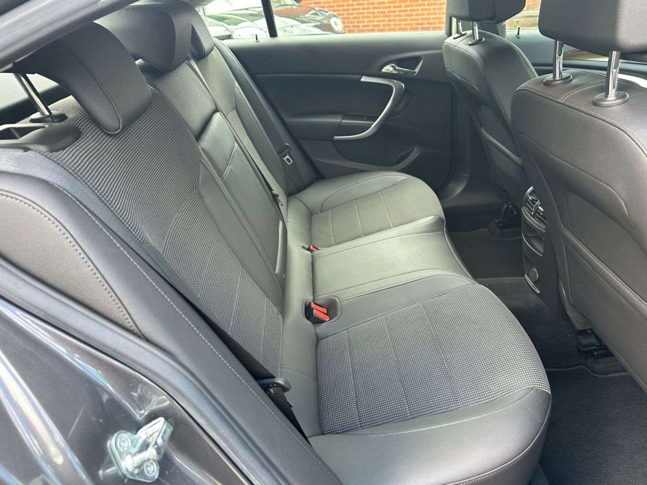 2010 VAUXHALL INSIGNIA 2010 VAUXHALL INSIGNIA