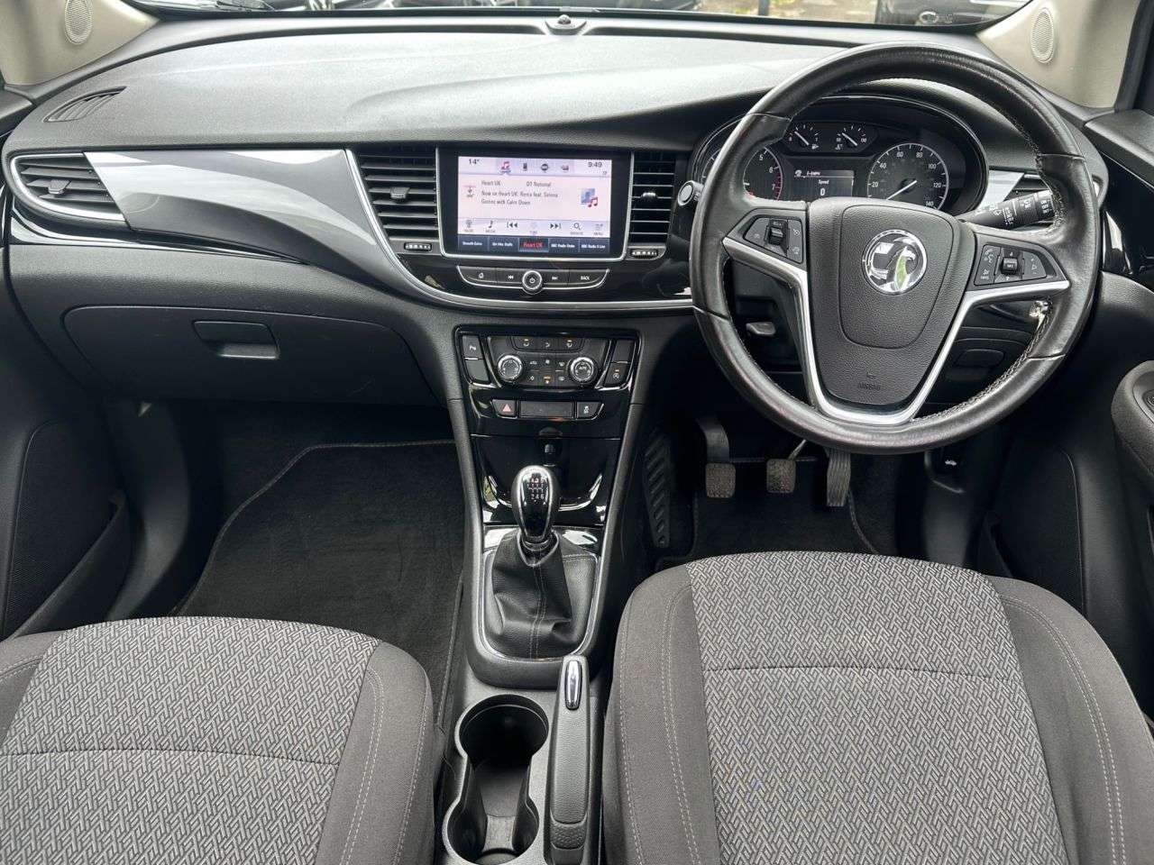 A 2019 VAUXHALL MOKKA X 1.4i Turbo ecoTEC Design Nav SUV 5dr Petrol Manual Euro 6 (s/s) (140 ps) A 2019 VAUXHALL MOKKA X 1.4i Turbo ecoTEC Design Nav SUV 5dr Petrol Manual Euro 6 (s/s) (140 ps)