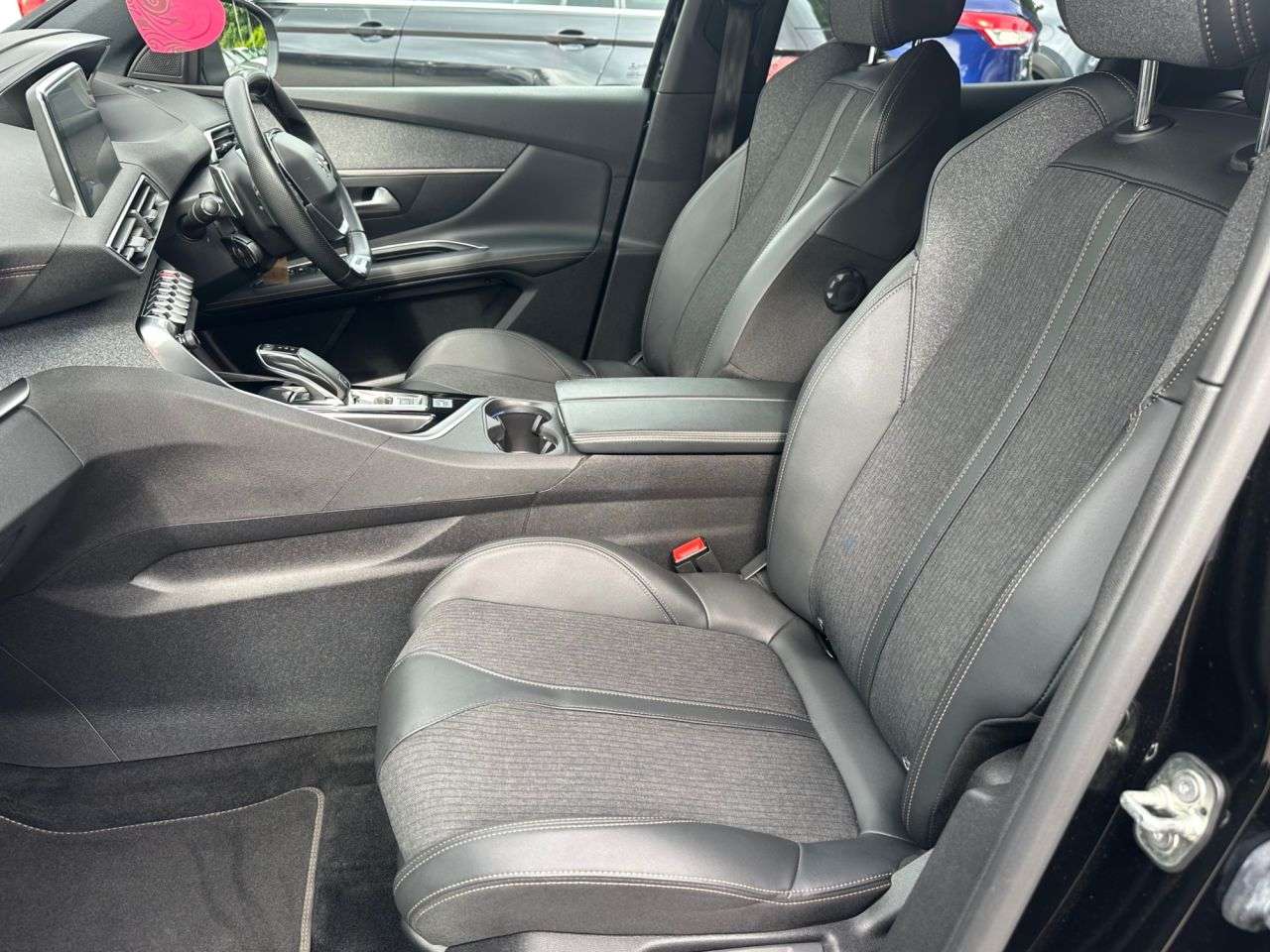 2020 PEUGEOT 3008 2020 PEUGEOT 3008