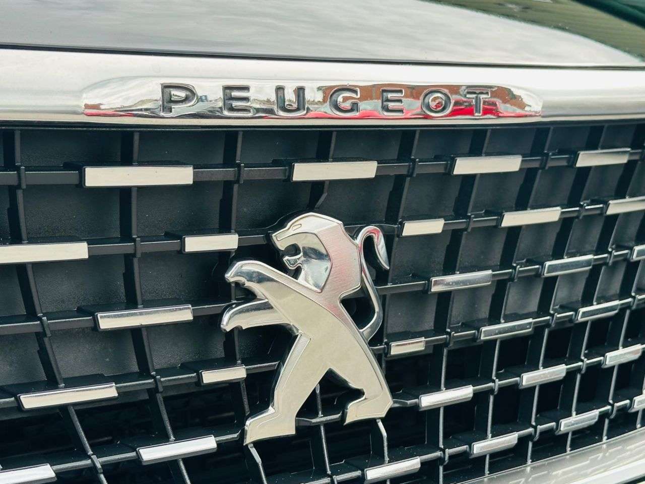 2020 PEUGEOT 3008 2020 PEUGEOT 3008