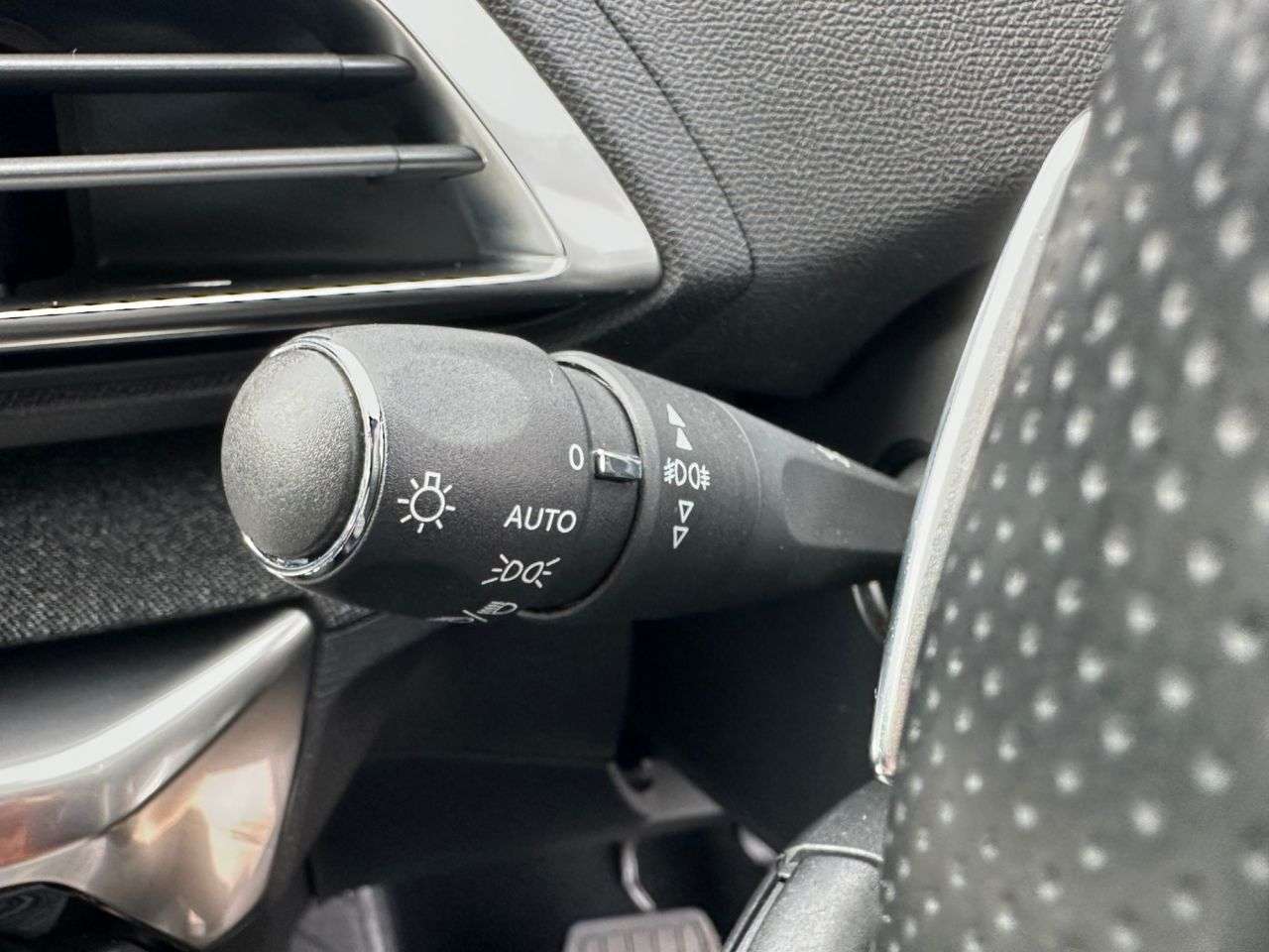 2020 PEUGEOT 3008 2020 PEUGEOT 3008