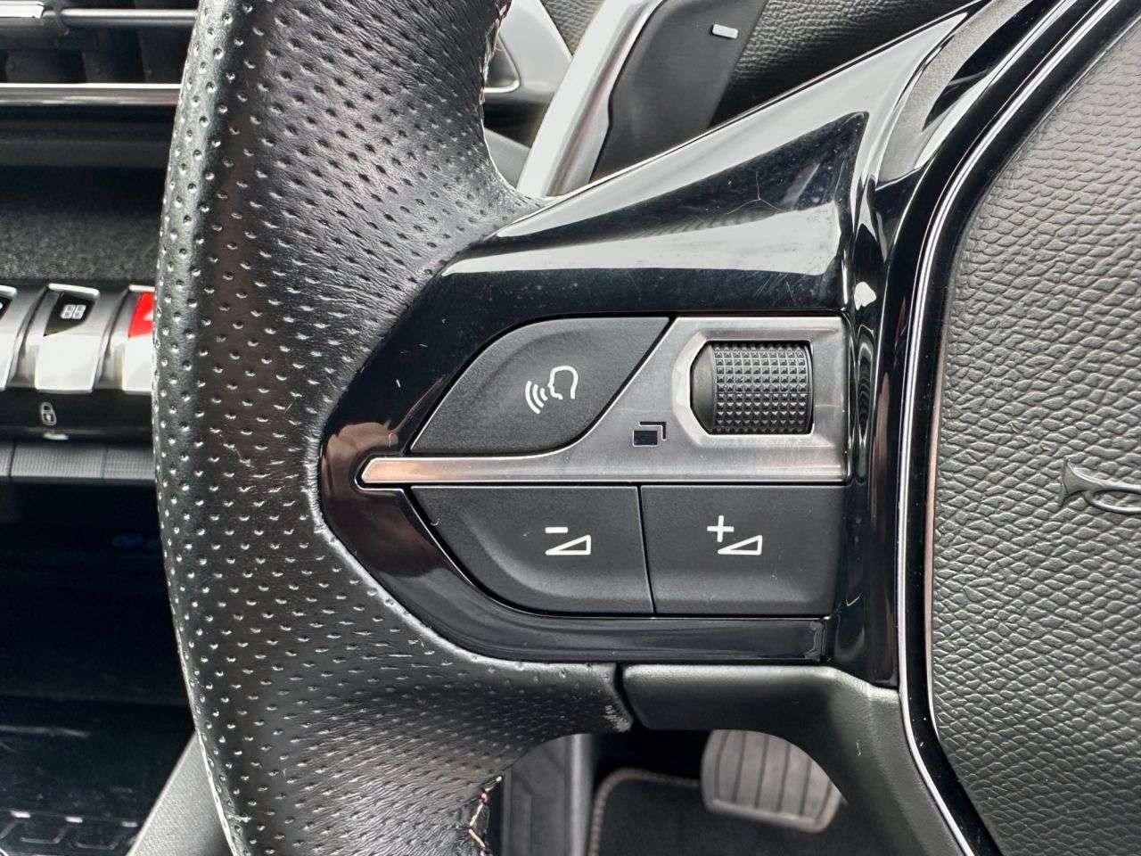 2020 PEUGEOT 3008 2020 PEUGEOT 3008