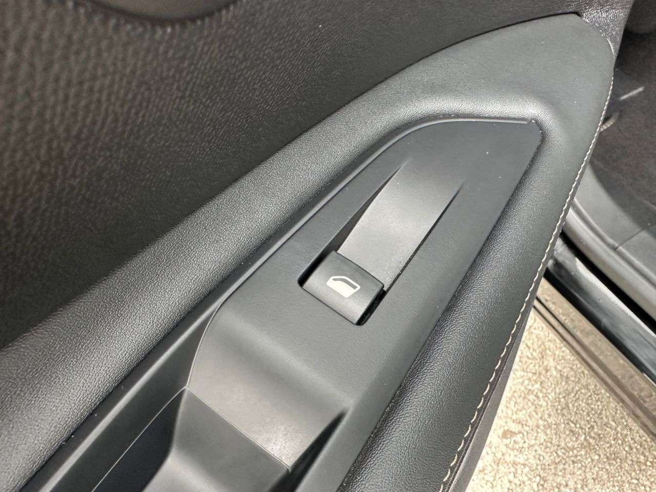 2020 PEUGEOT 3008 2020 PEUGEOT 3008