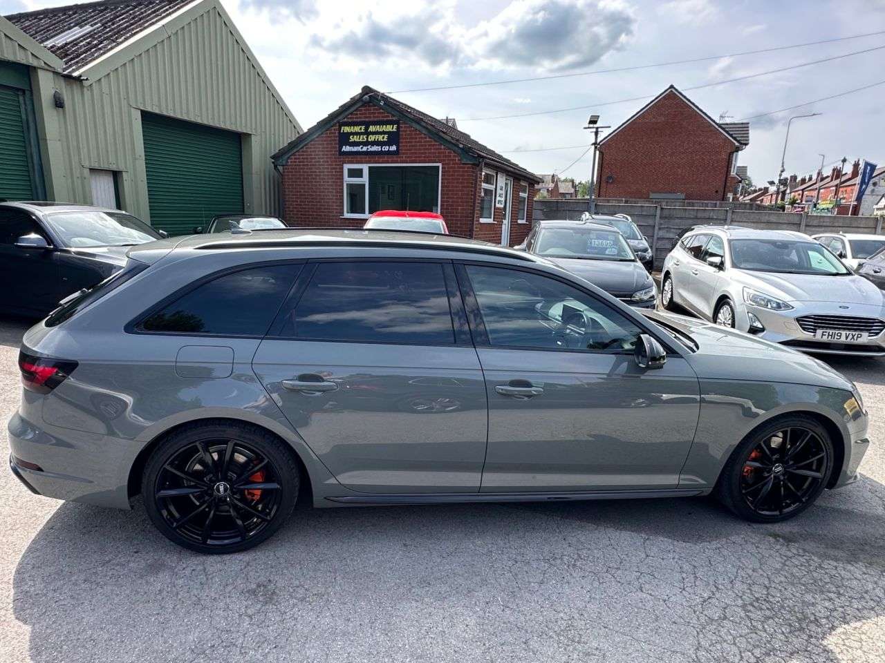 2019 AUDI A4 AVANT 2019 AUDI A4 AVANT