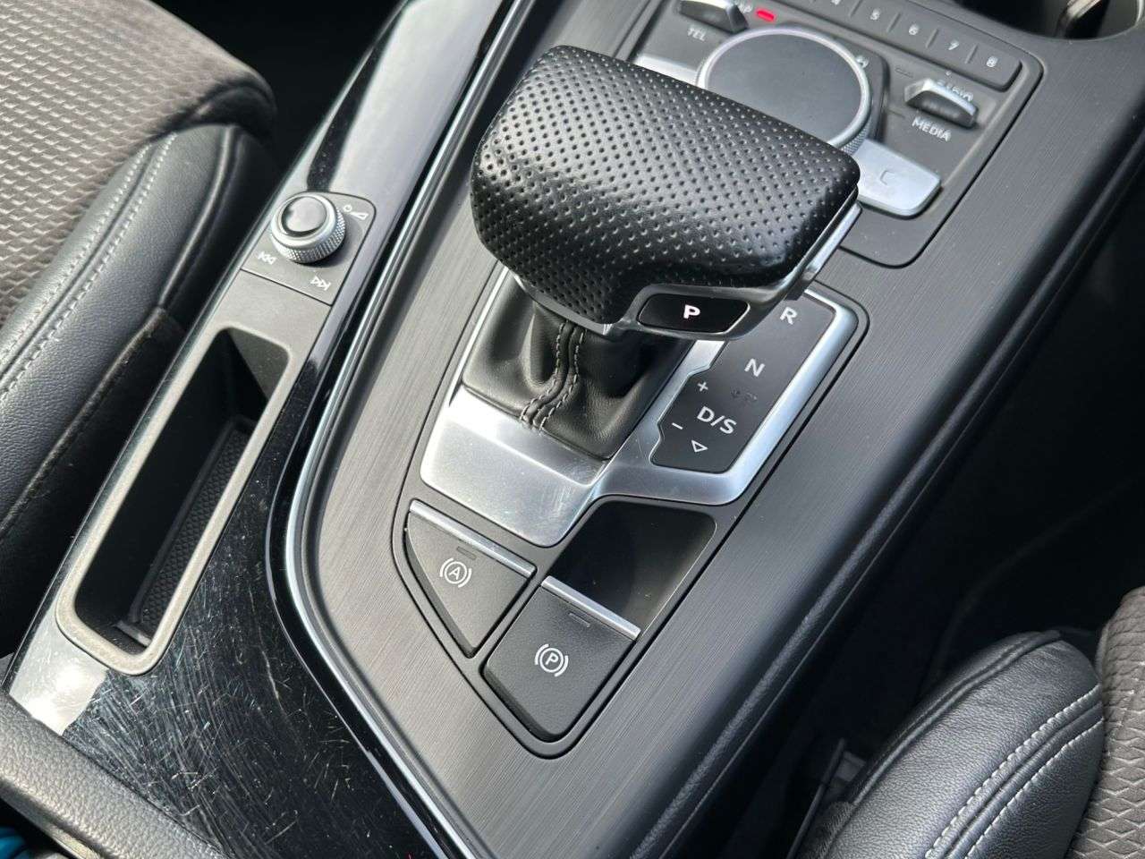 2019 AUDI A4 AVANT 2019 AUDI A4 AVANT