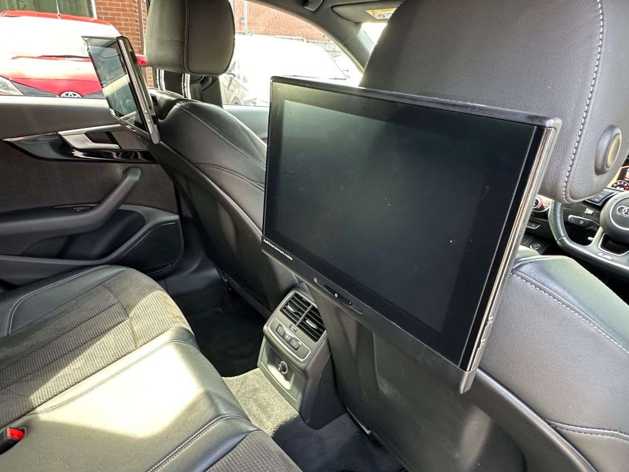 2019 AUDI A4 AVANT 2019 AUDI A4 AVANT