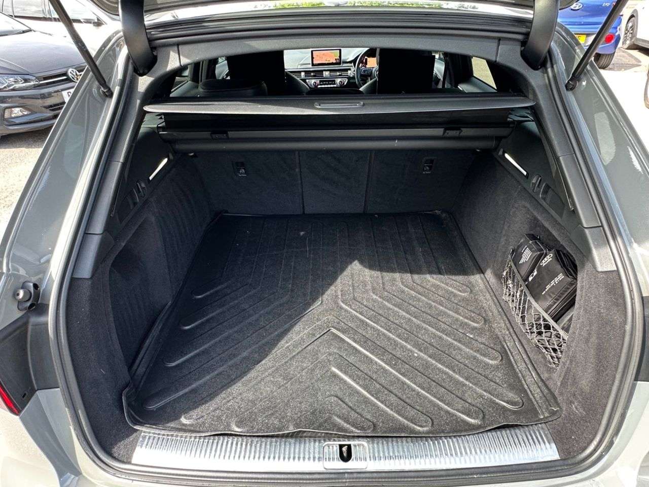 2019 AUDI A4 AVANT 2019 AUDI A4 AVANT