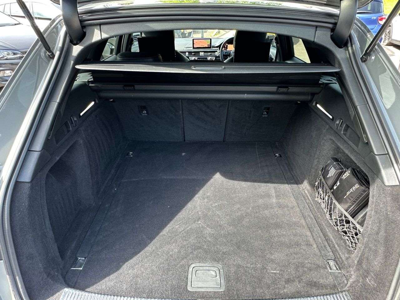 2019 AUDI A4 AVANT 2019 AUDI A4 AVANT