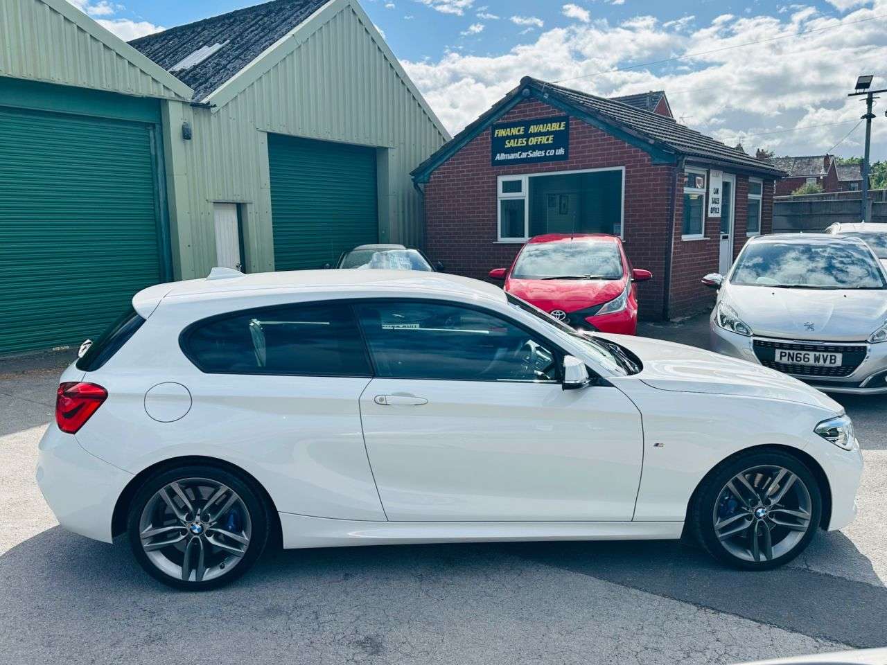 2017 BMW 1 SERIES 2017 BMW 1 SERIES