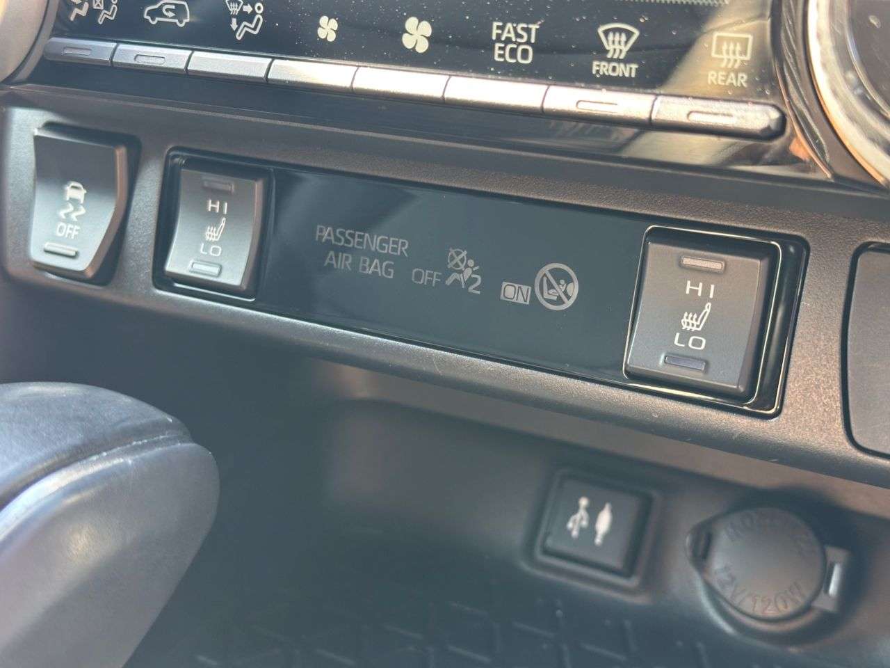 2019 TOYOTA RAV4 2019 TOYOTA RAV4