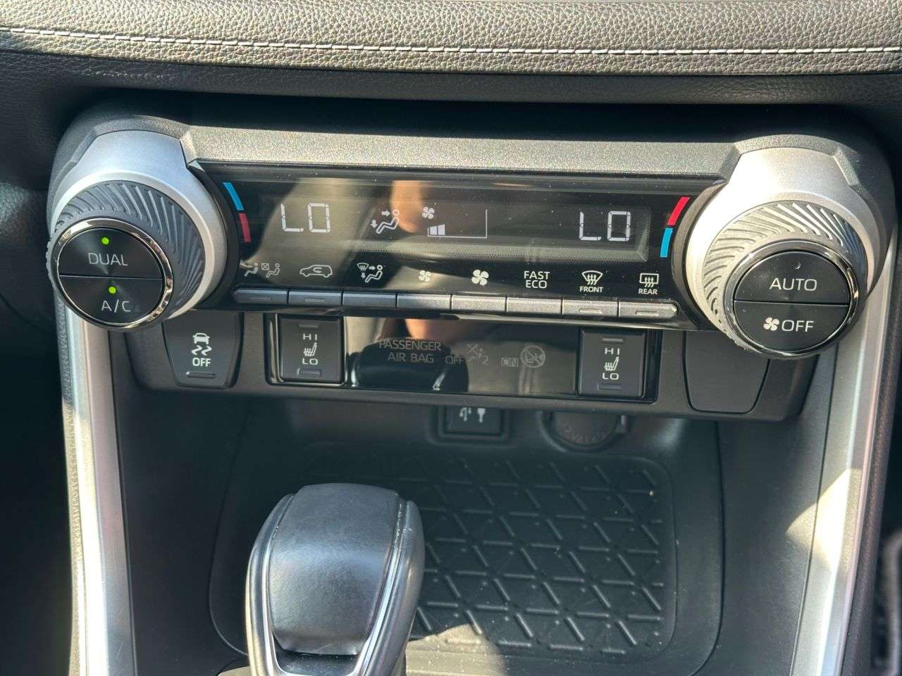 2019 TOYOTA RAV4 2019 TOYOTA RAV4