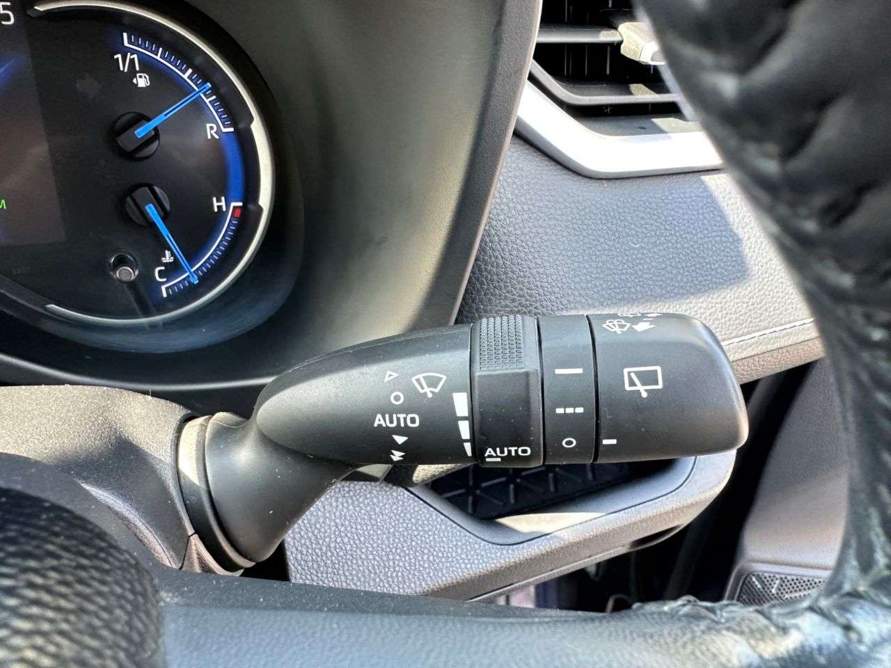 2019 TOYOTA RAV4 2019 TOYOTA RAV4