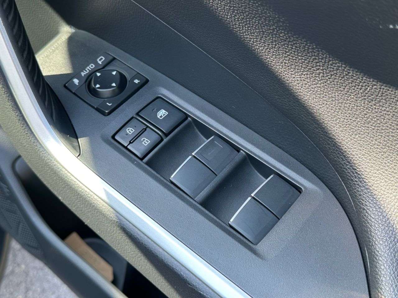 2019 TOYOTA RAV4 2019 TOYOTA RAV4
