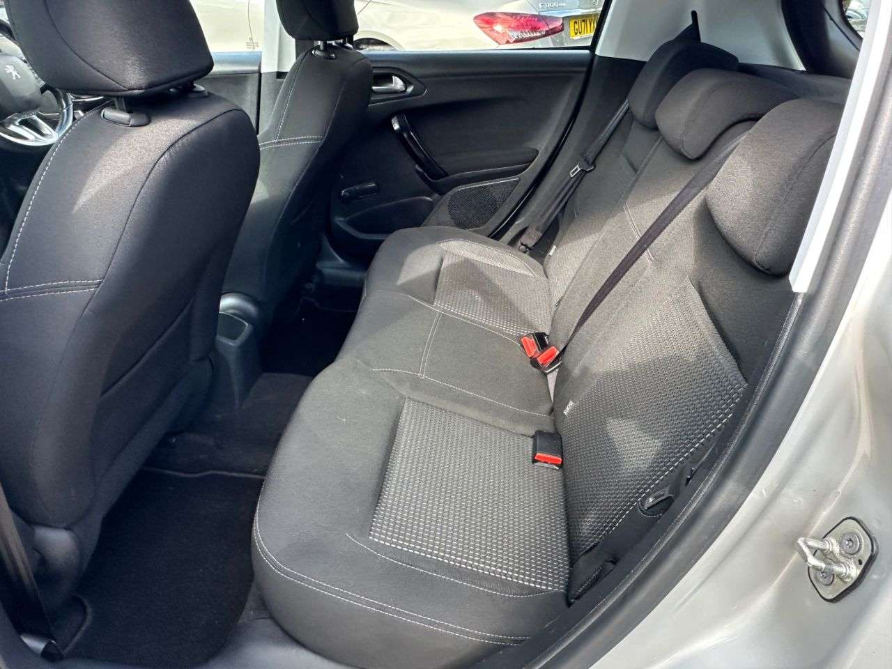 2016 PEUGEOT 208 2016 PEUGEOT 208