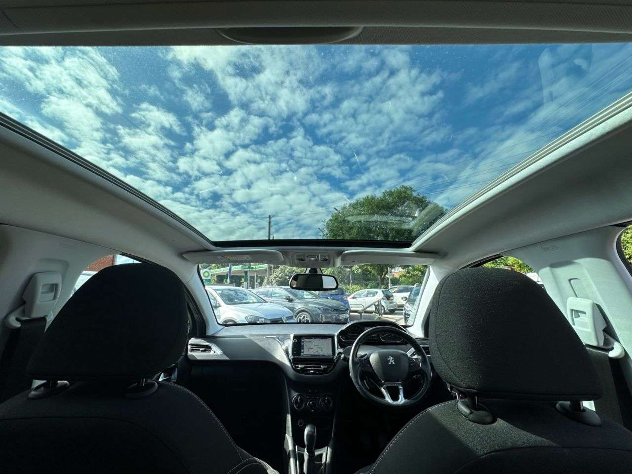 2016 PEUGEOT 208 2016 PEUGEOT 208