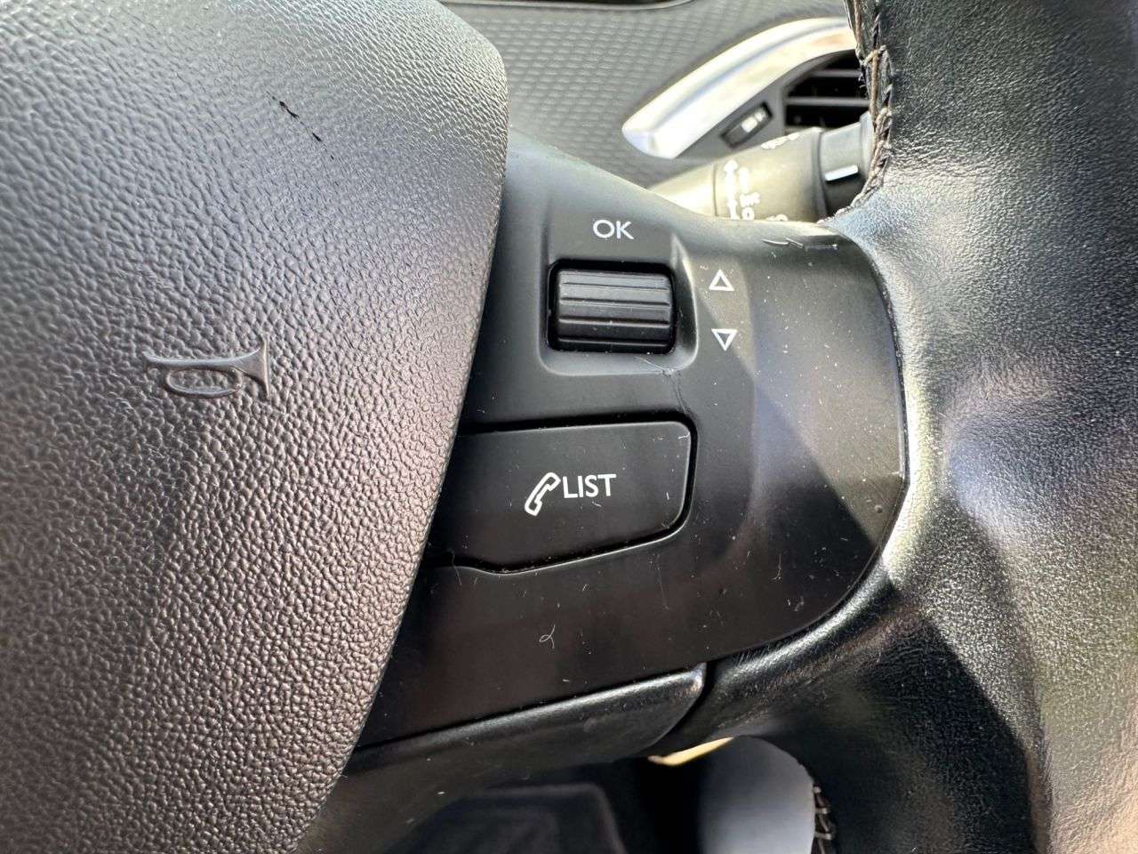 2016 PEUGEOT 208 2016 PEUGEOT 208