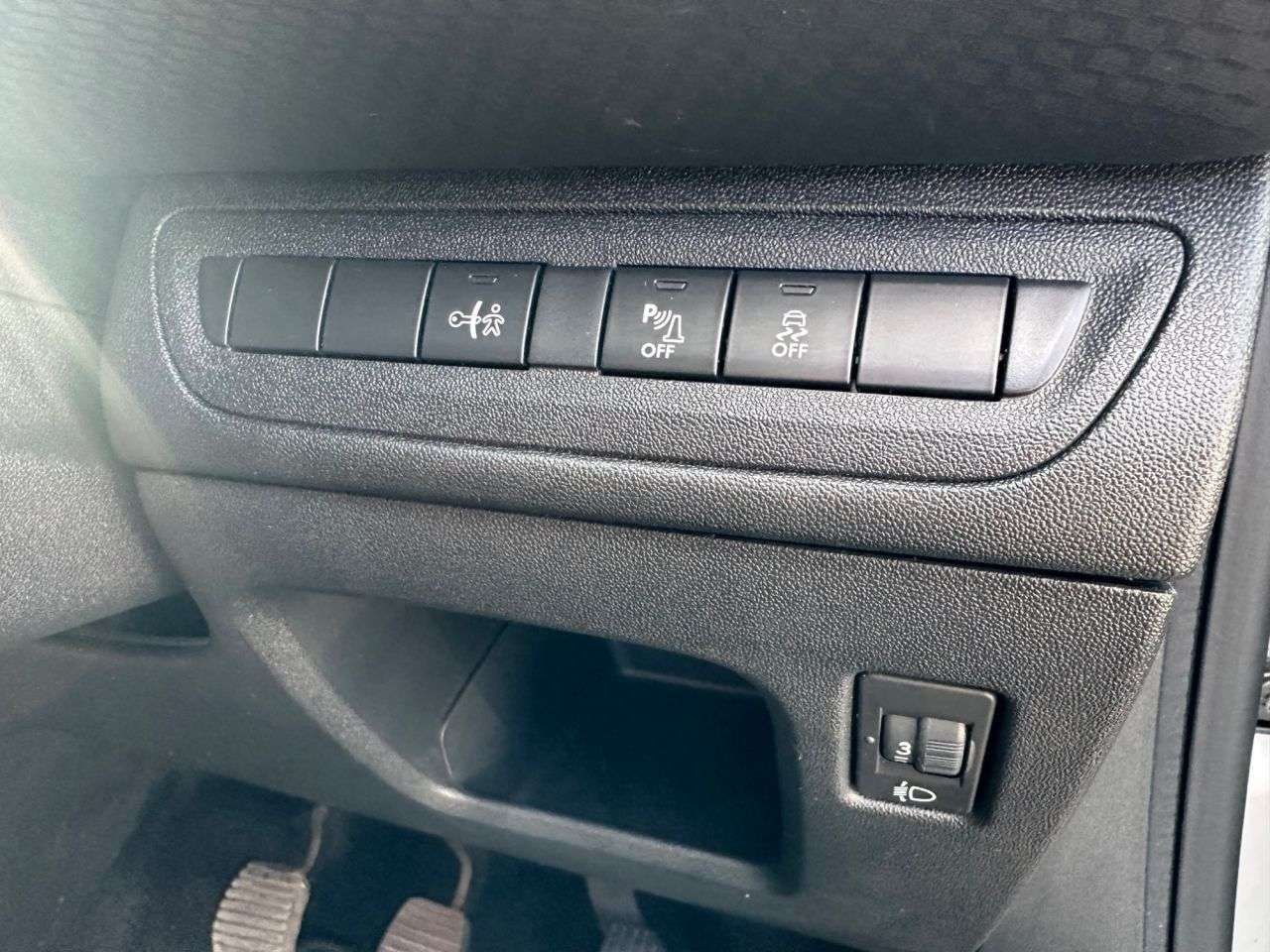 2016 PEUGEOT 208 2016 PEUGEOT 208