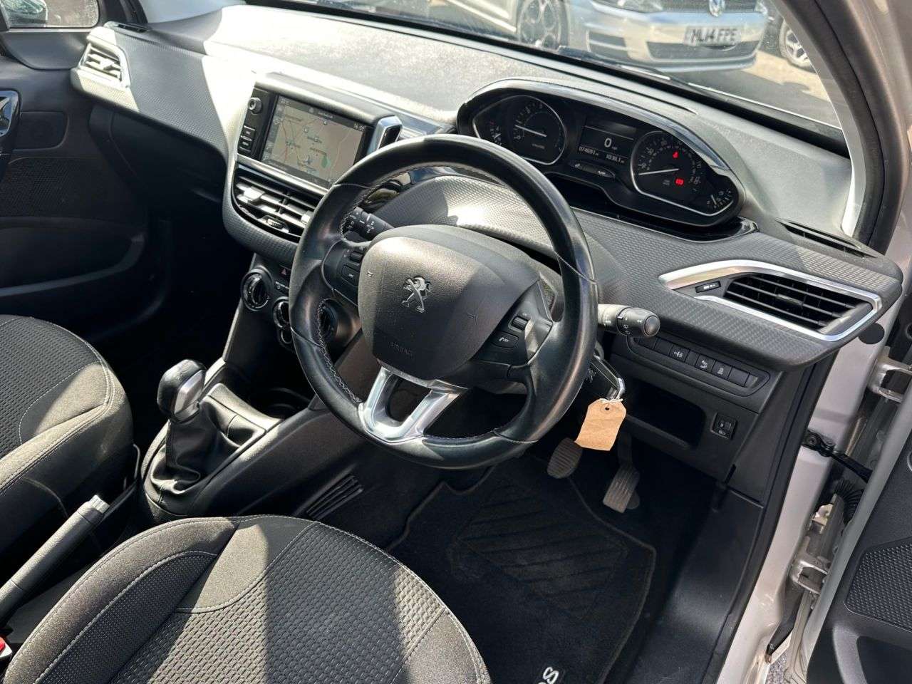 2016 PEUGEOT 208 2016 PEUGEOT 208