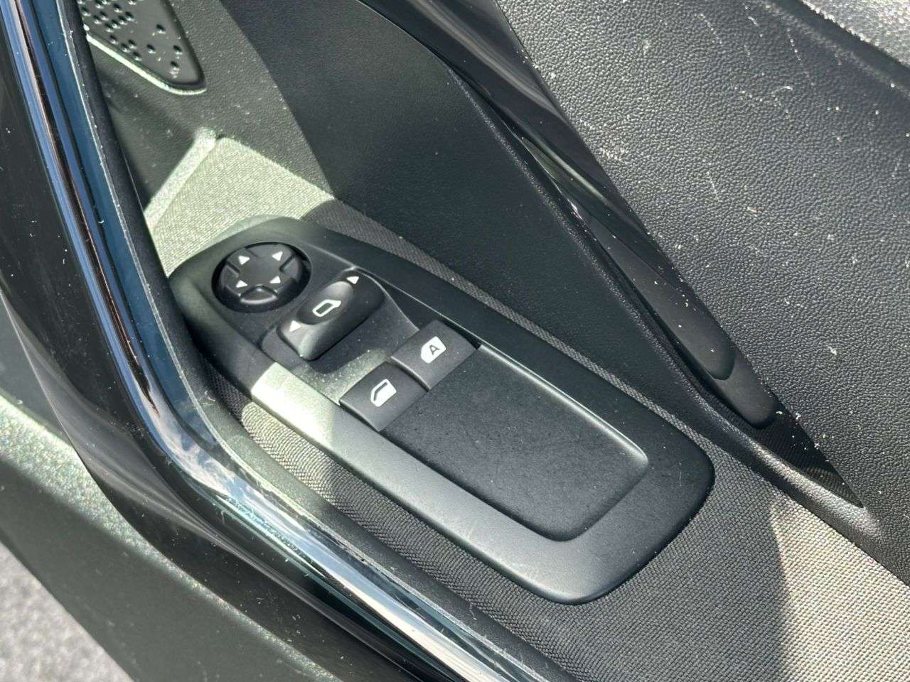2016 PEUGEOT 208 2016 PEUGEOT 208