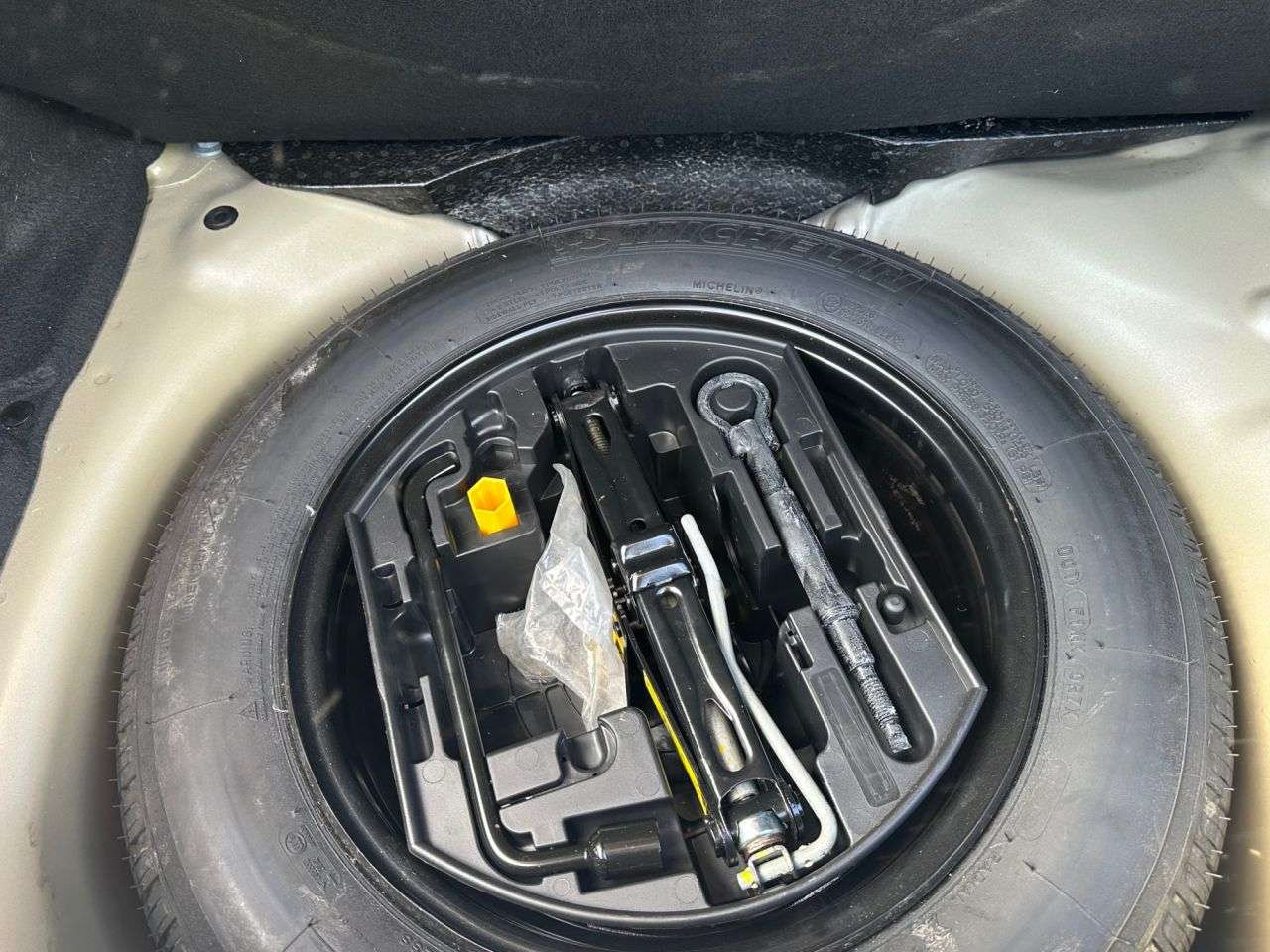 2016 PEUGEOT 208 2016 PEUGEOT 208