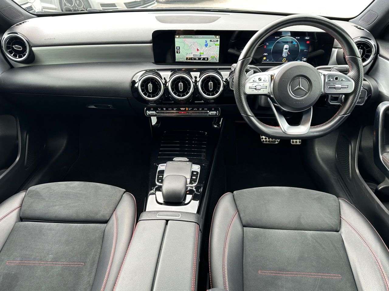 A 2018 MERCEDES A-CLASS A 180 D AMG LINE A 2018 MERCEDES A-CLASS A 180 D AMG LINE
