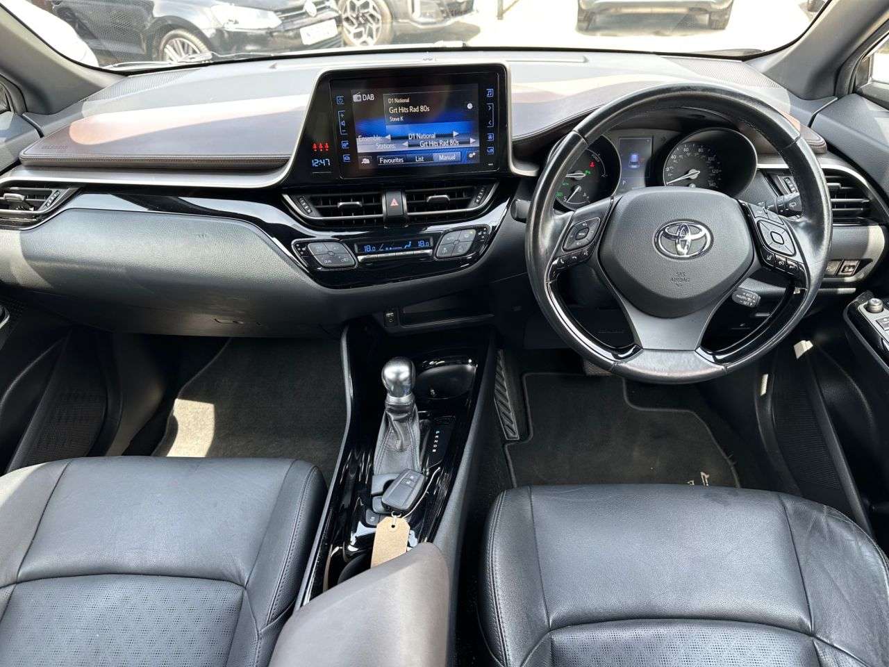 A 2018 TOYOTA C-HR 1.8 VVT-h Design SUV 5dr Petrol Hybrid CVT Euro 6 (s/s) (122 ps) A 2018 TOYOTA C-HR 1.8 VVT-h Design SUV 5dr Petrol Hybrid CVT Euro 6 (s/s) (122 ps)