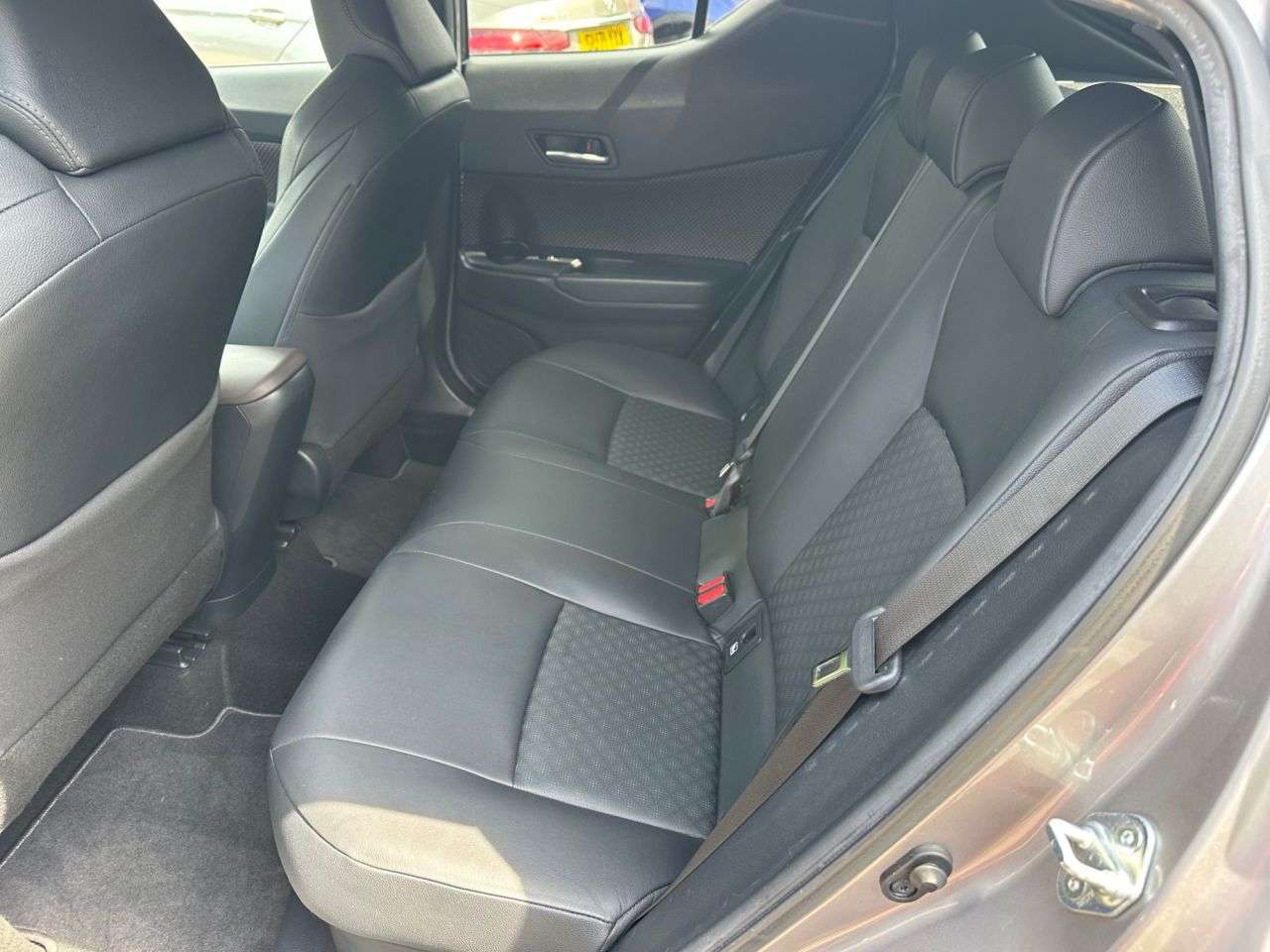 2018 TOYOTA C-HR 2018 TOYOTA C-HR
