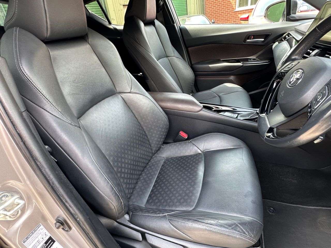 2018 TOYOTA C-HR 2018 TOYOTA C-HR