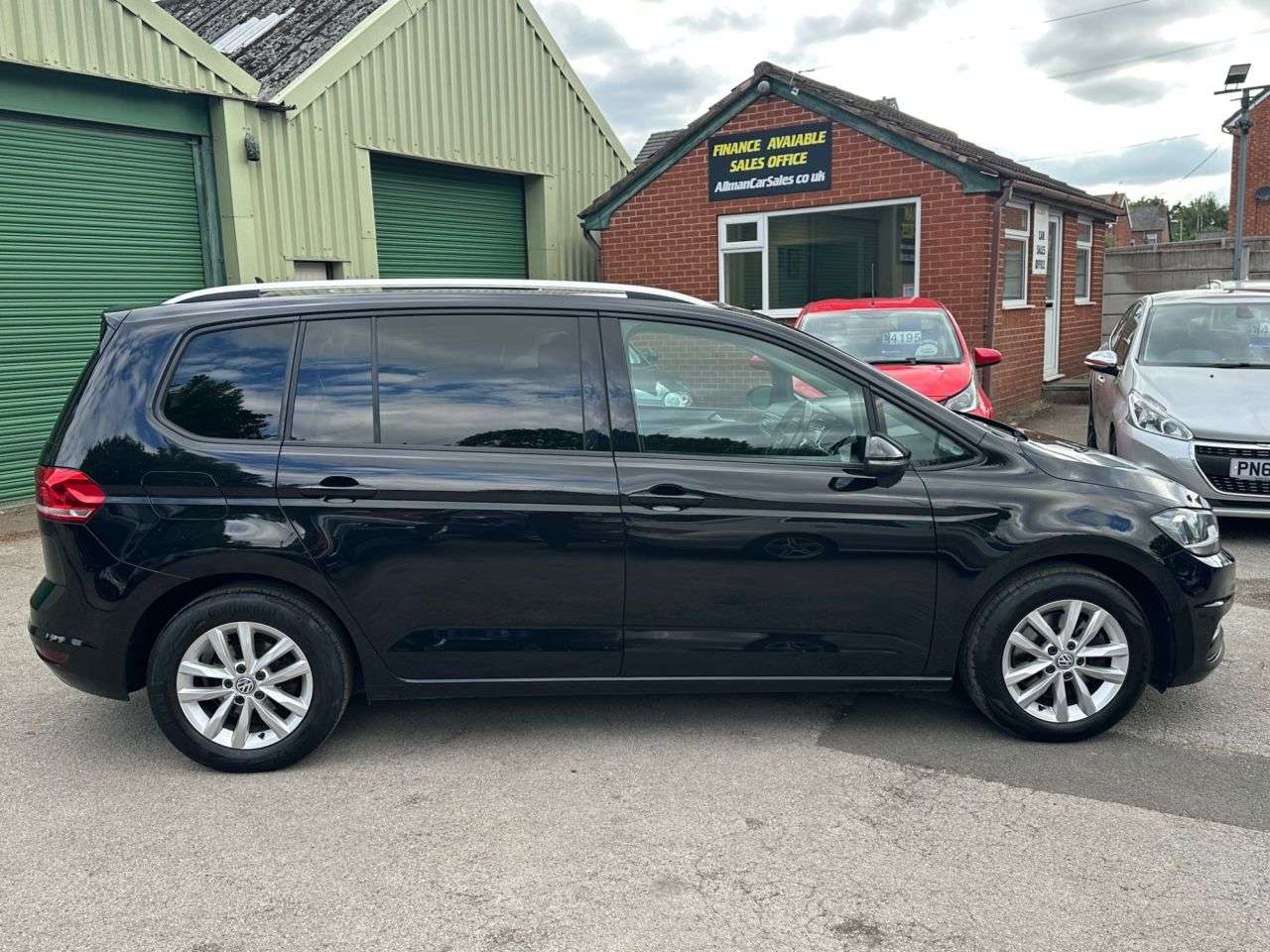 2018 VOLKSWAGEN TOURAN 2018 VOLKSWAGEN TOURAN