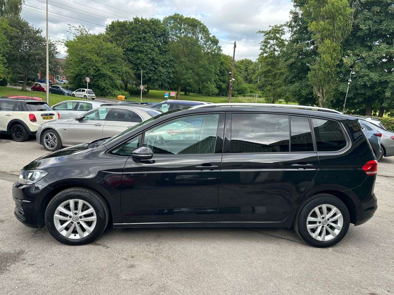 2018 VOLKSWAGEN TOURAN 2018 VOLKSWAGEN TOURAN