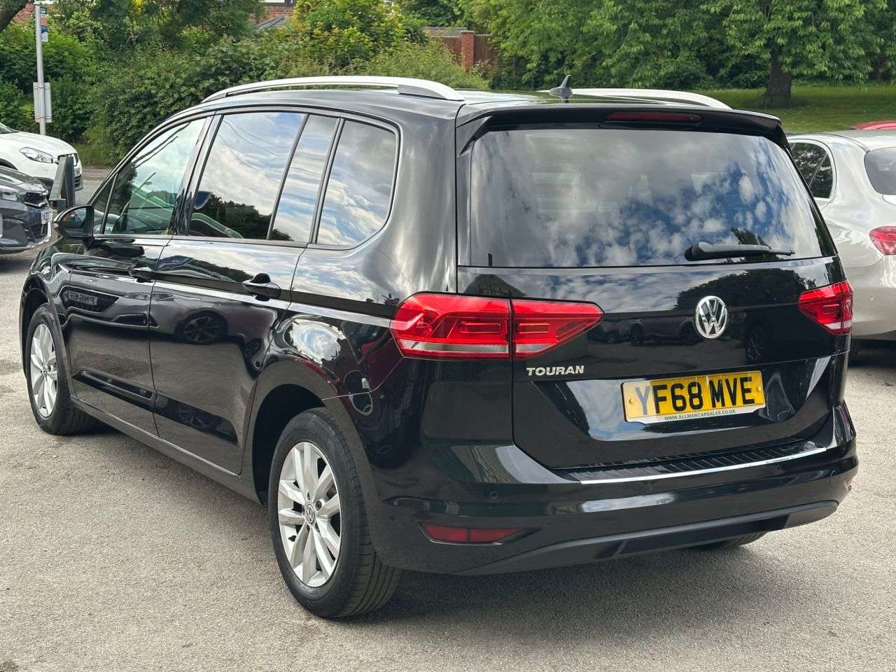 2018 VOLKSWAGEN TOURAN 2018 VOLKSWAGEN TOURAN