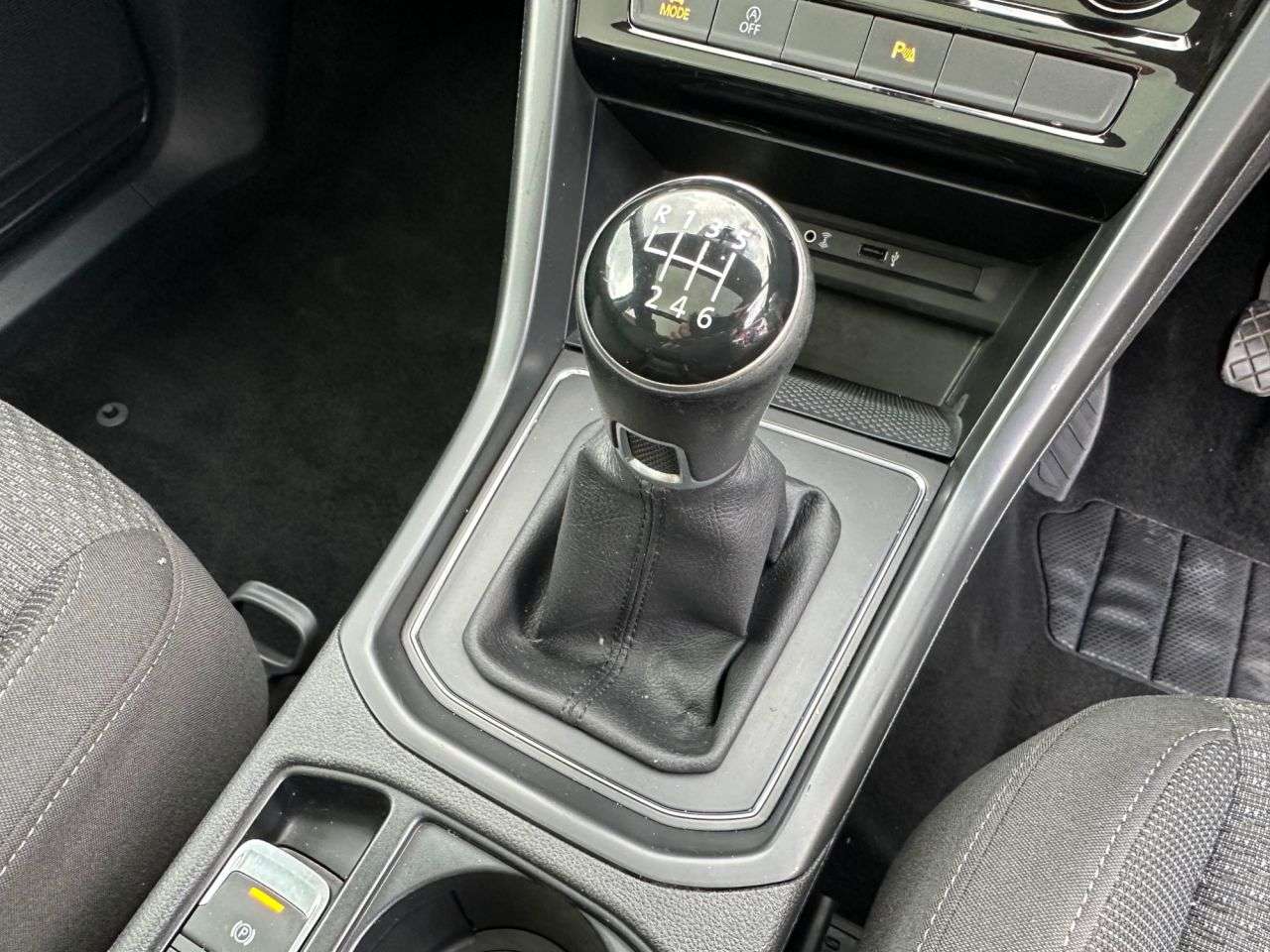 2018 VOLKSWAGEN TOURAN 2018 VOLKSWAGEN TOURAN