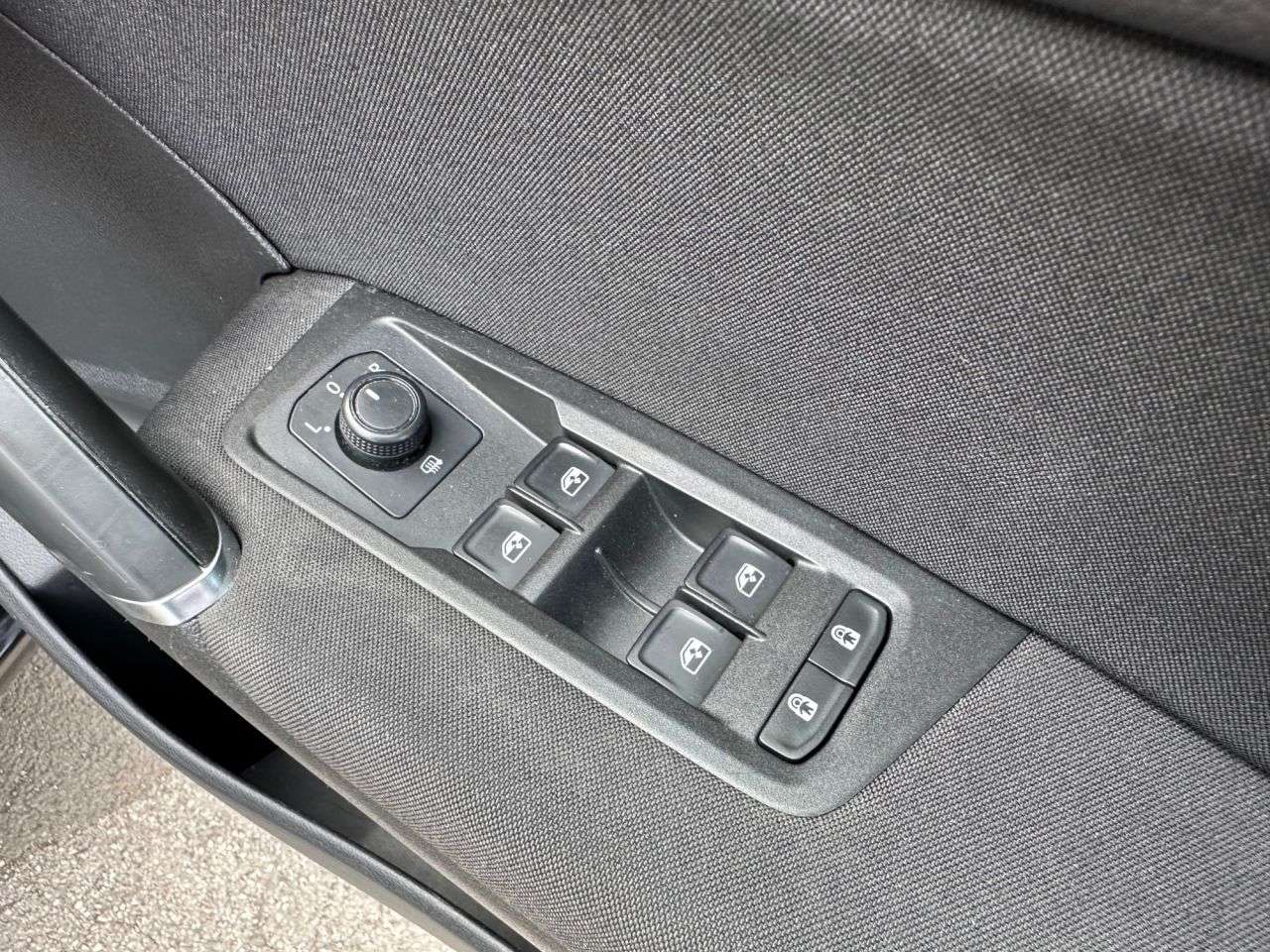 2018 VOLKSWAGEN TOURAN 2018 VOLKSWAGEN TOURAN