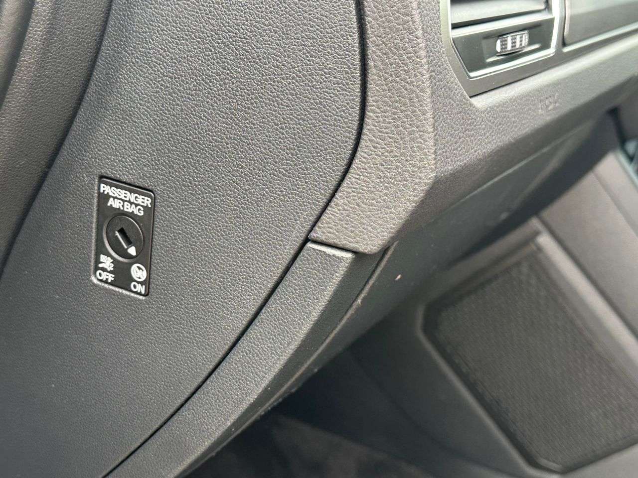2018 VOLKSWAGEN TOURAN 2018 VOLKSWAGEN TOURAN