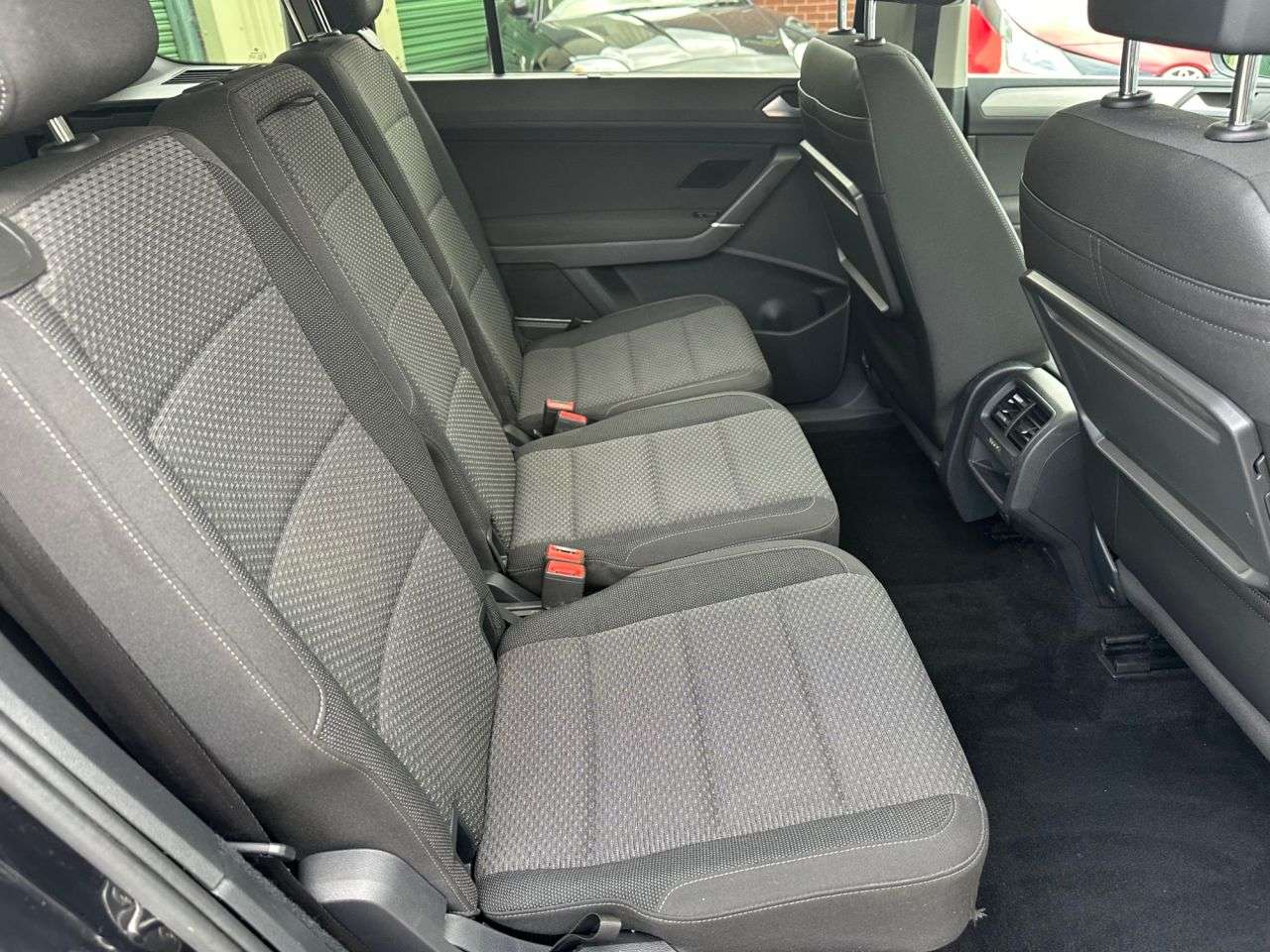 2018 VOLKSWAGEN TOURAN 2018 VOLKSWAGEN TOURAN