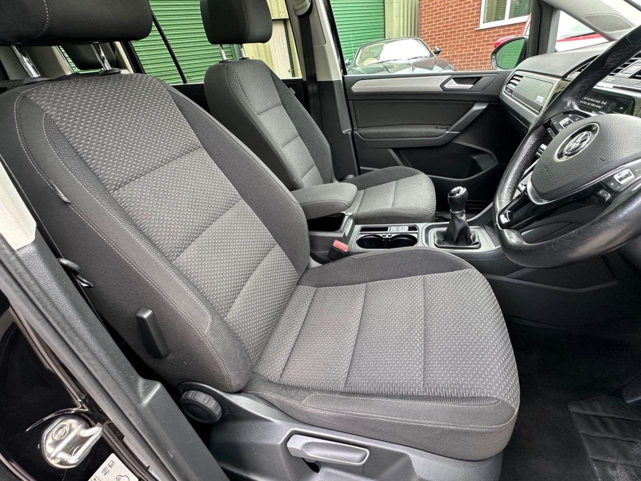 2018 VOLKSWAGEN TOURAN 2018 VOLKSWAGEN TOURAN