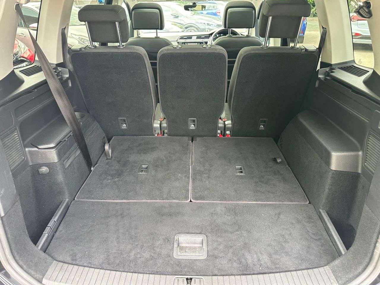 2018 VOLKSWAGEN TOURAN 2018 VOLKSWAGEN TOURAN
