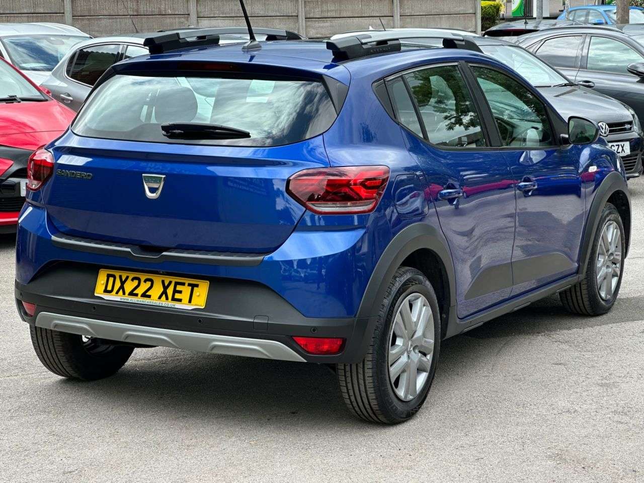 A 2022 DACIA SANDERO STEPWAY 1.0 TCe Comfort Hatchback 5dr Petrol Manual Euro 6 (s/s) (90 ps) A 2022 DACIA SANDERO STEPWAY 1.0 TCe Comfort Hatchback 5dr Petrol Manual Euro 6 (s/s) (90 ps)