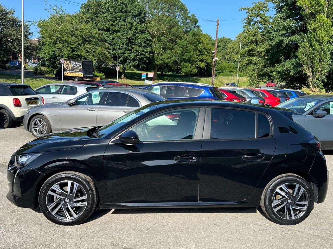 2023 PEUGEOT 208 2023 PEUGEOT 208