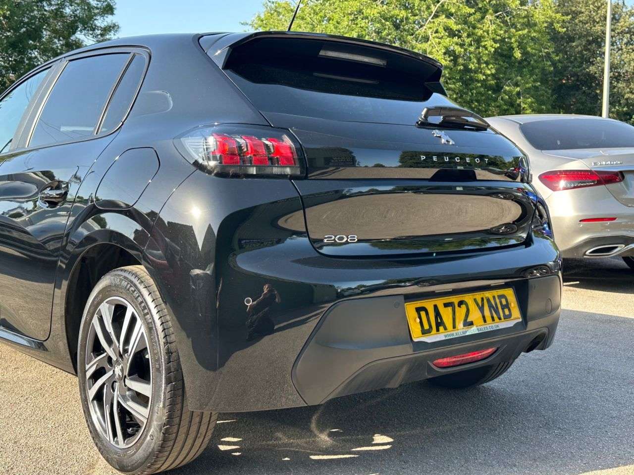 2023 PEUGEOT 208 2023 PEUGEOT 208
