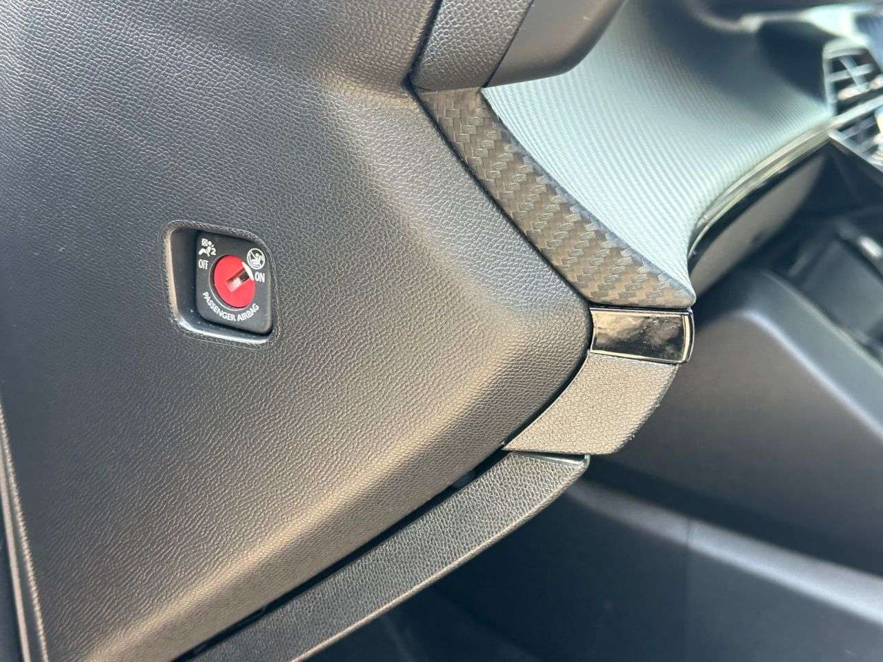 2023 PEUGEOT 208 2023 PEUGEOT 208