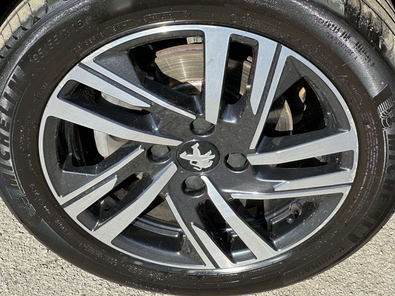 2023 PEUGEOT 208 2023 PEUGEOT 208